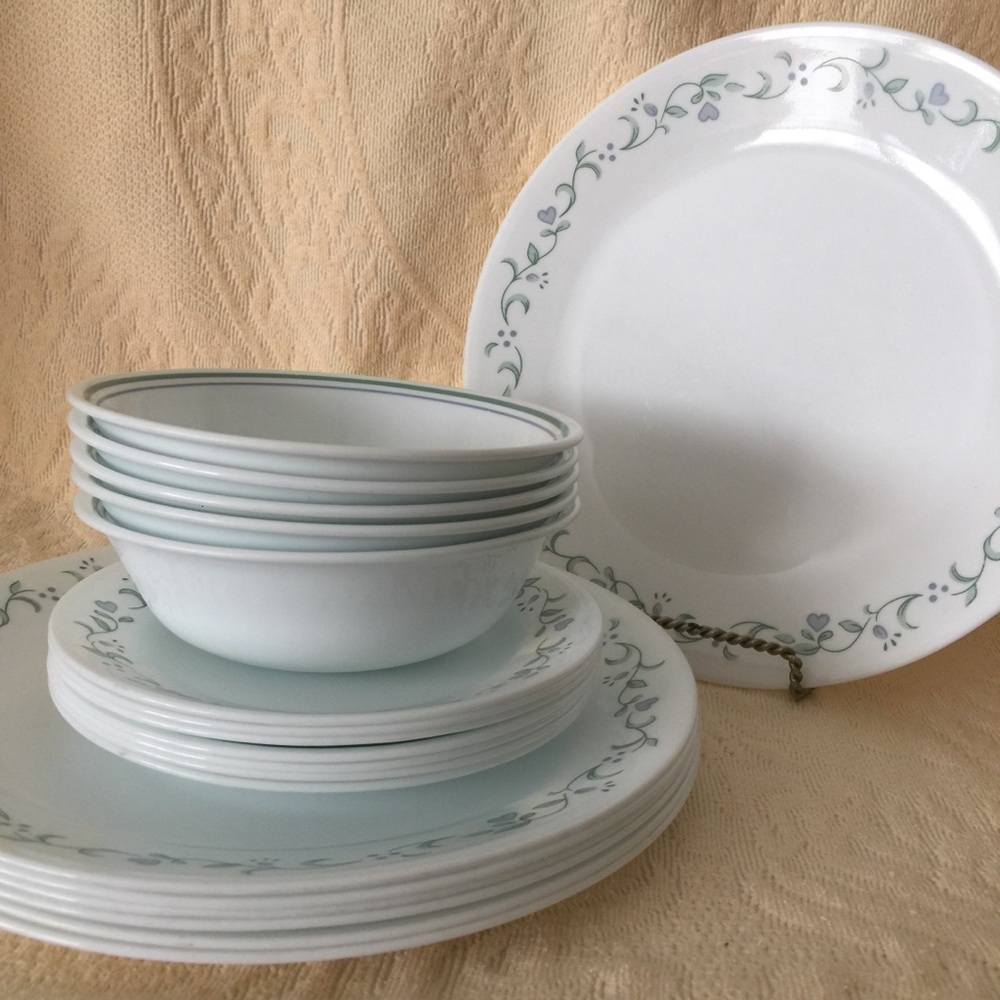 19 Piece Corelle Country Cottage Lot Bundle